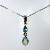 14 White Gold Pendant Set with a VS1 G Diamond and 2 Alexandrites